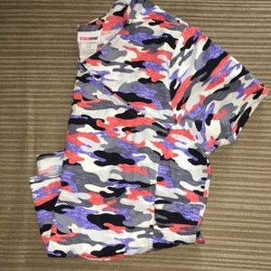 Large Camo Scrub Top
